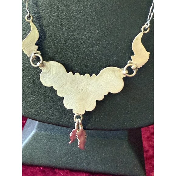 Sterling Silver with Spiny Oyster & Leaf Accents 20 inches - Picture 3 of 5